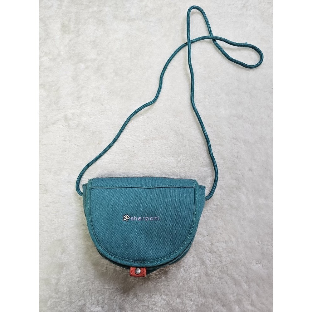 Sherpani Crossbody Bag‎